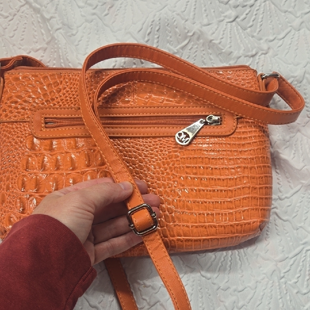 Chic Orange Croc-Embossed Crossbody Bag - Picture 10 of 10